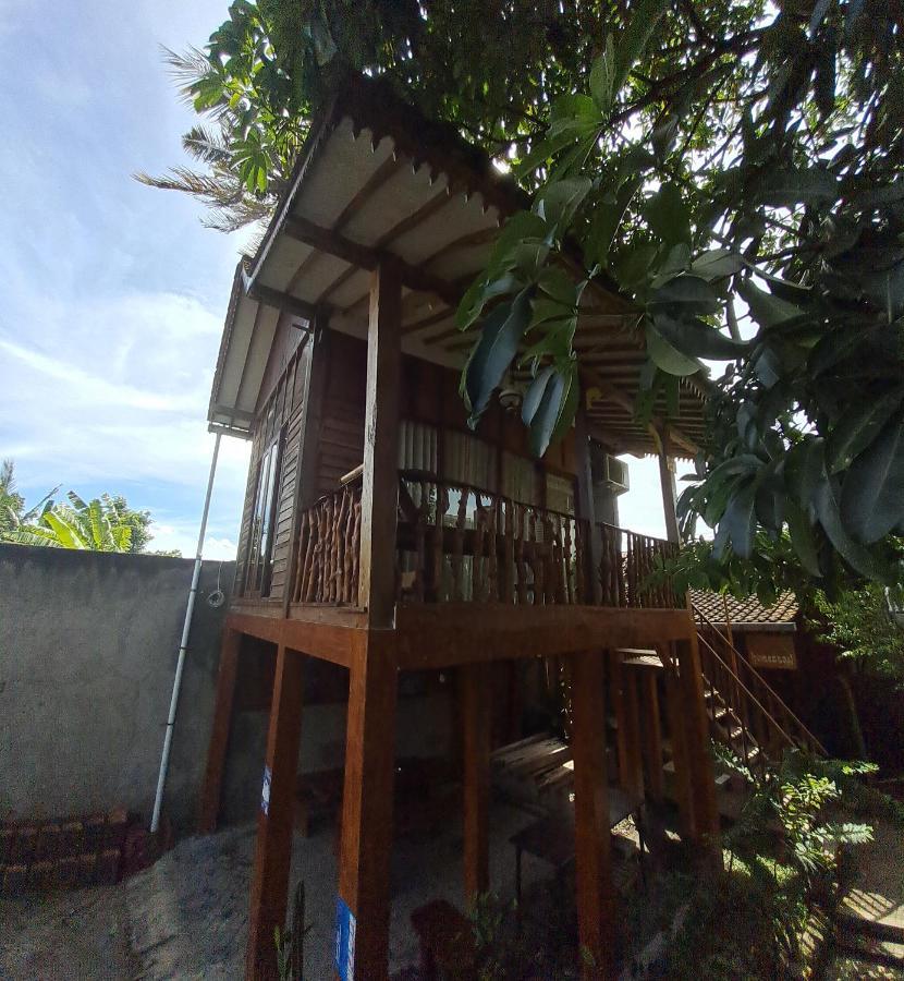 Diana'S Homestay Banyuwangi  Exterior foto