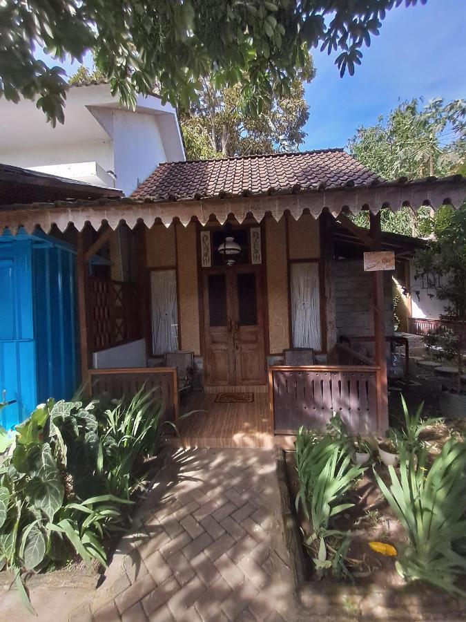 Diana'S Homestay Banyuwangi  Exterior foto