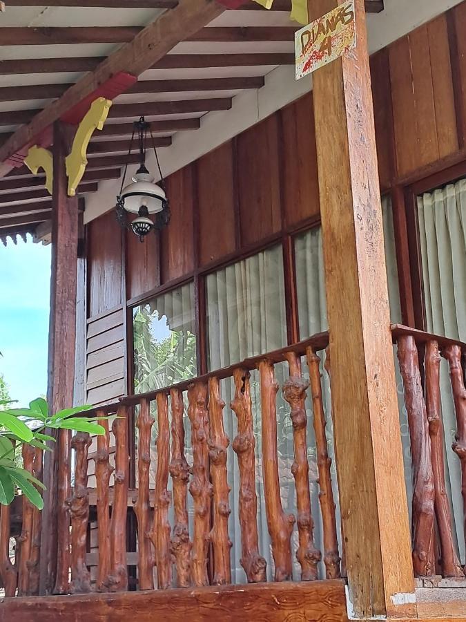 Diana'S Homestay Banyuwangi  Exterior foto