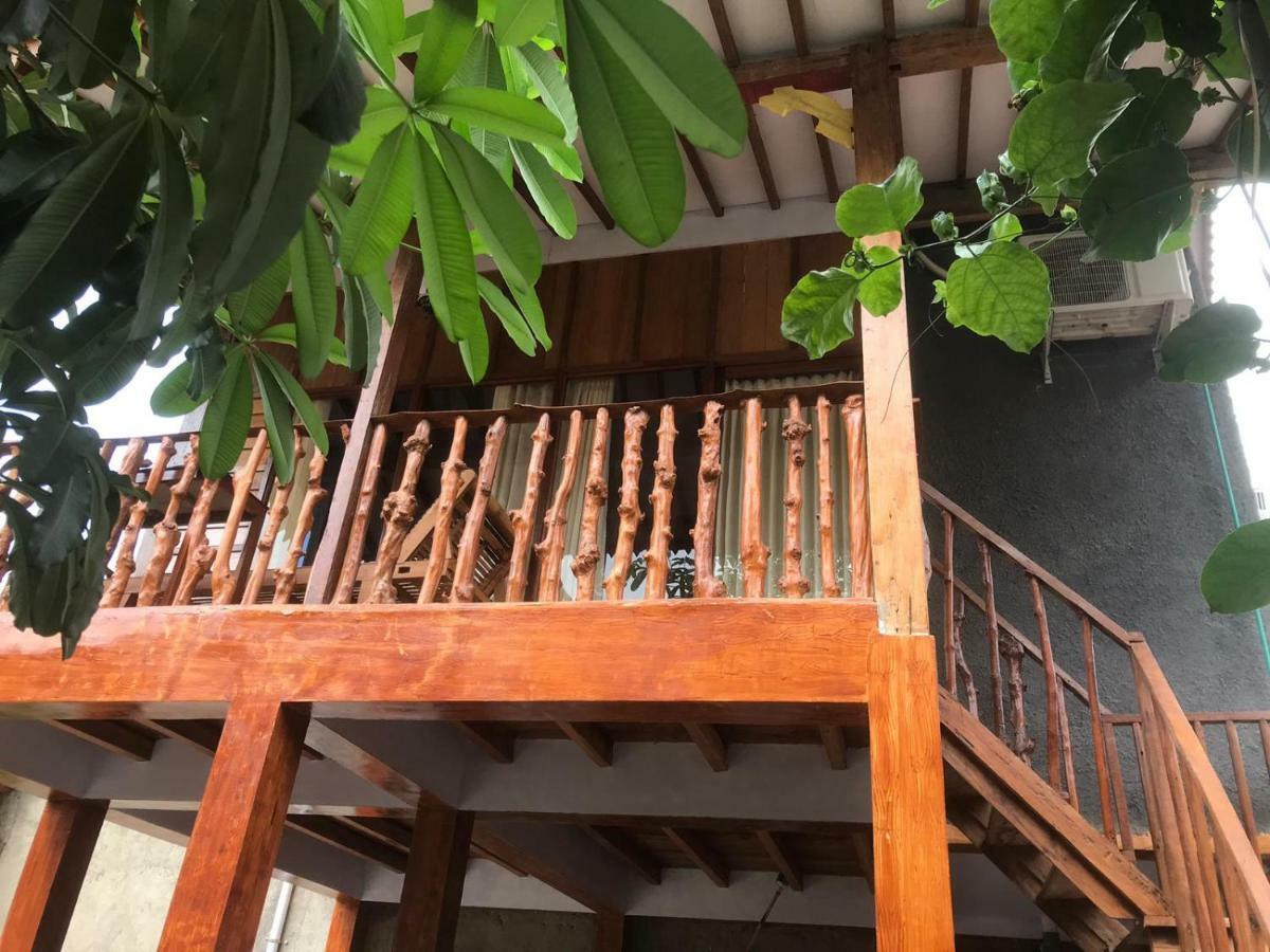 Diana'S Homestay Banyuwangi  Exterior foto